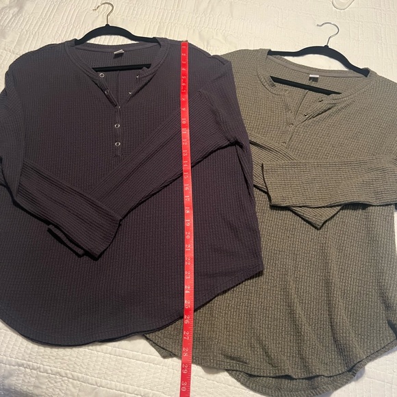 2 Old Navy thermal Henley tops.  Gray and Olive green - Picture 1 of 13